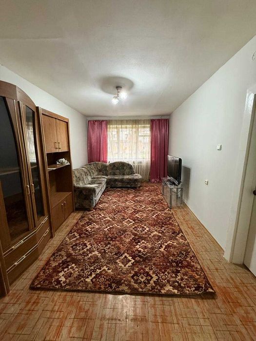 здам трикімнатну квартиру