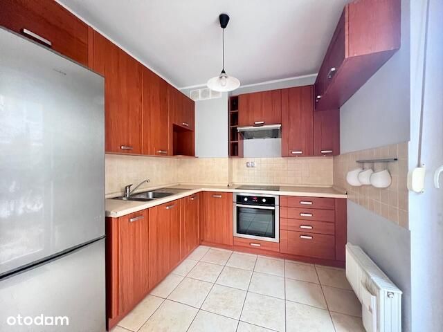 2 pokoje z ogrodem kom.lok. i miejscem postojowym w garażu