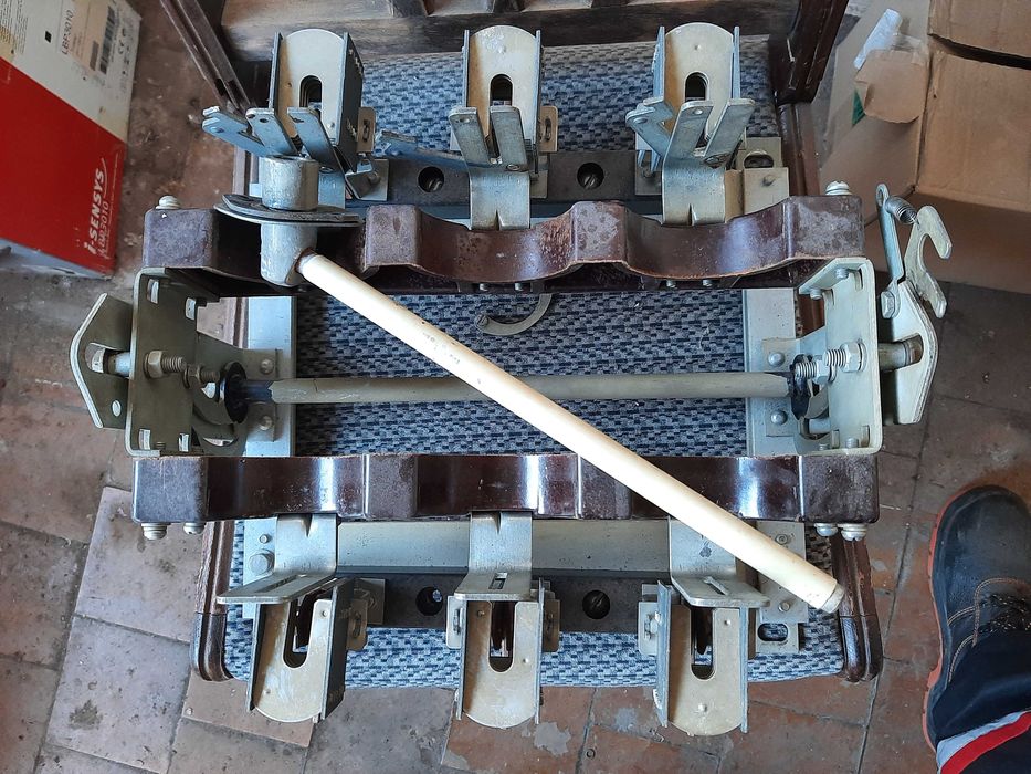 Старинный рубильник ЯВЗ-33 ЯВ3-33