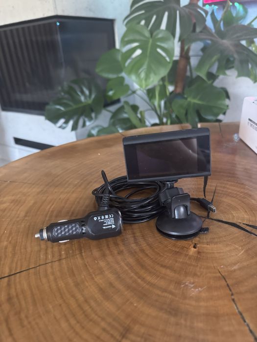 Kamera samochodowa rejestrator Navitel R400