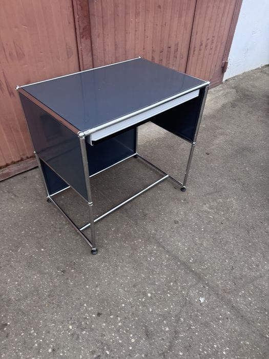 Stolik pomocniczy biurko USM Haller na kółkach 75x50 cm