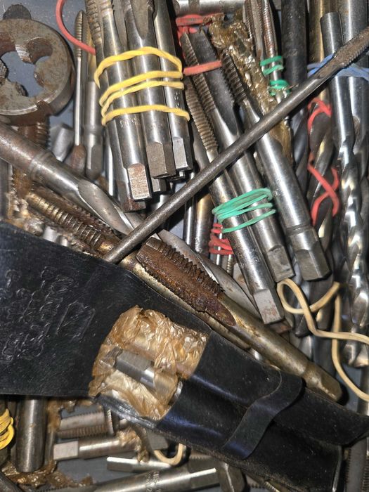 Сверла,лерки,метчики,. cccр.2-52.соберу набор.