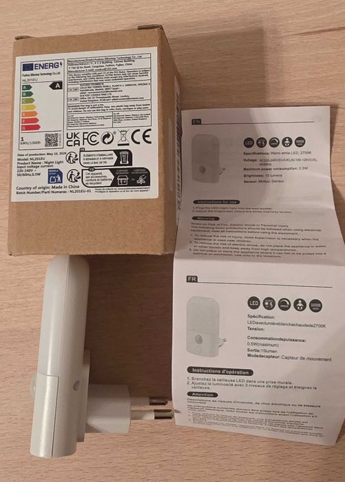 Lampka nocna światło z czujnikiem ruchu do kontaktu