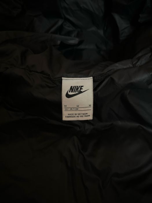Підліткова куртка - пуховик Nike оригінал !