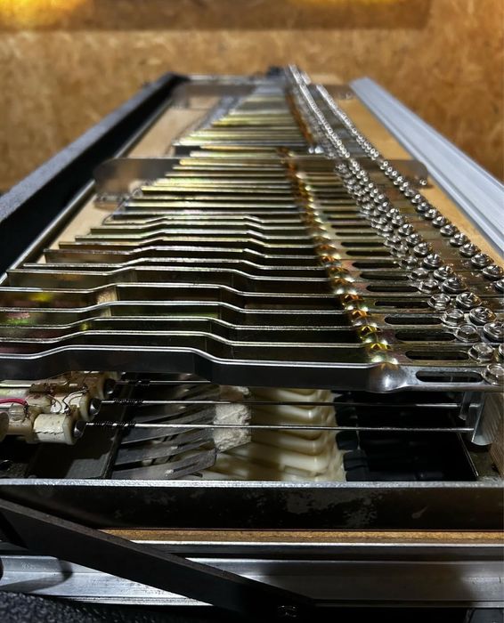 Piano Rhodes Seventy Three MK2