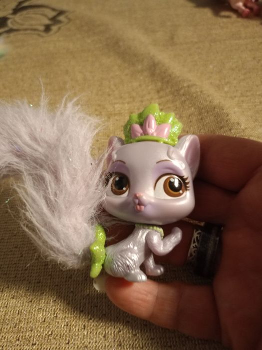 Figurka kotka Palace Pets