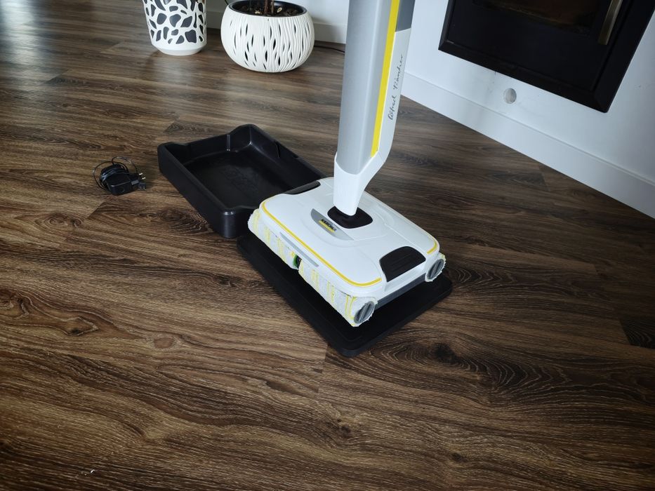 Mop Kärcher FC 7 Cordless Premium – stan idealny, na gwarancji (zakup 05.2025)
