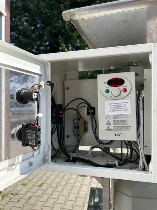 Młyn Muk Sitowy Automatyczny do Mielenia Ziół Przypraw Orzechów Tahini