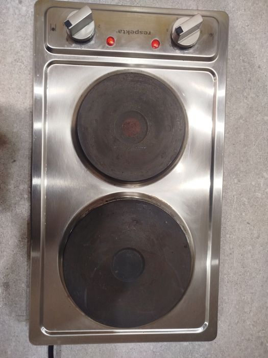 Электоплитка двохкомфорочная Respekta