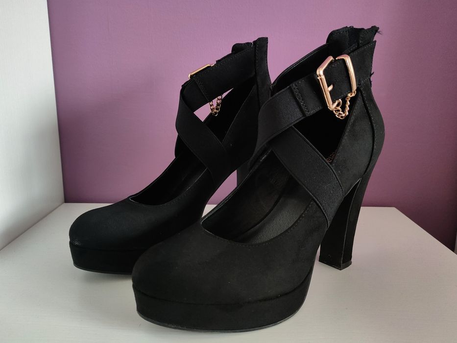 Buty na obcasie Graceland