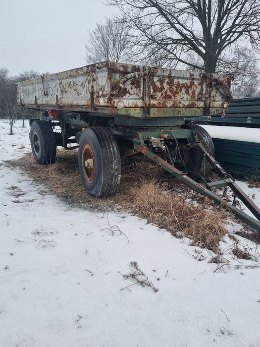 Przyczepa rolnicza niemiecka wywrot wywrotka