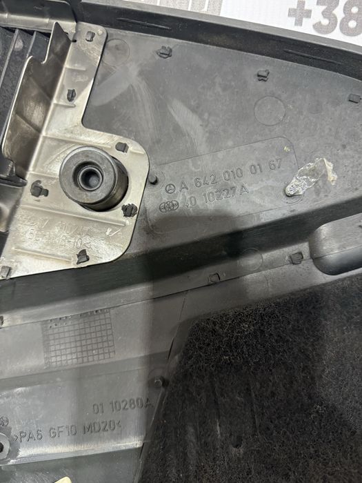 Кришка двигуна захист декоративна кришка w211 w203 w209 w164 3.0 om642