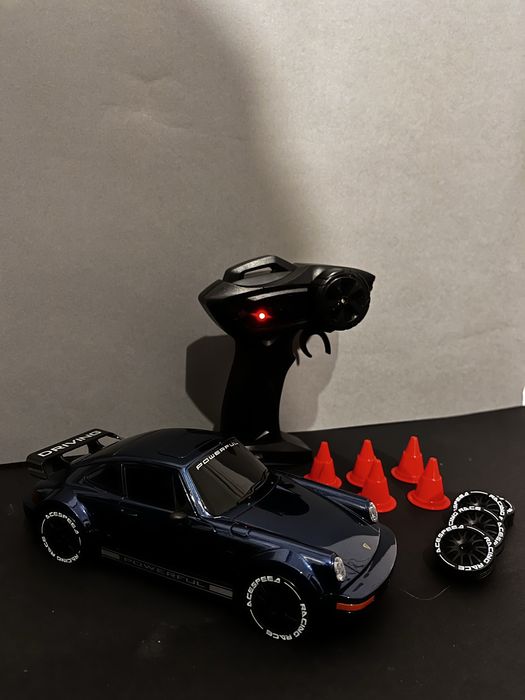 Samochód RC Drift 4x4 1:24 – napęd na 4 koła, tryb drift + racing, LED