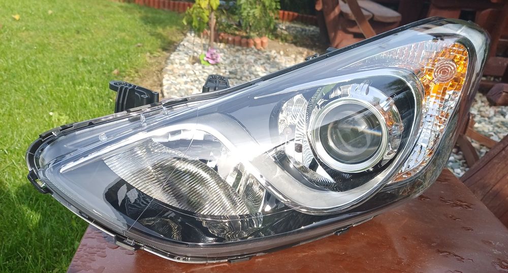 Sprzedam nowy orginalny lewy refrektor Hyundai i30