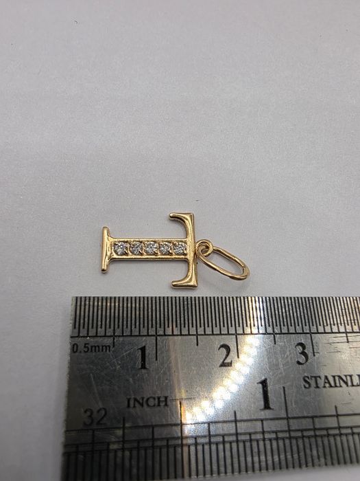 Золотий кулон 585