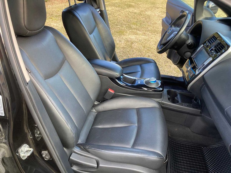 Nissan Leaf 24 KWt, рідний пробіг, 12 палок, тепловий насос, без ДТП