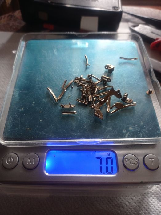 Контакты , позолота .