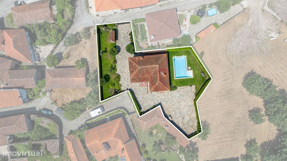 Casa do Loureiro em Paradança, Mondim de Basto