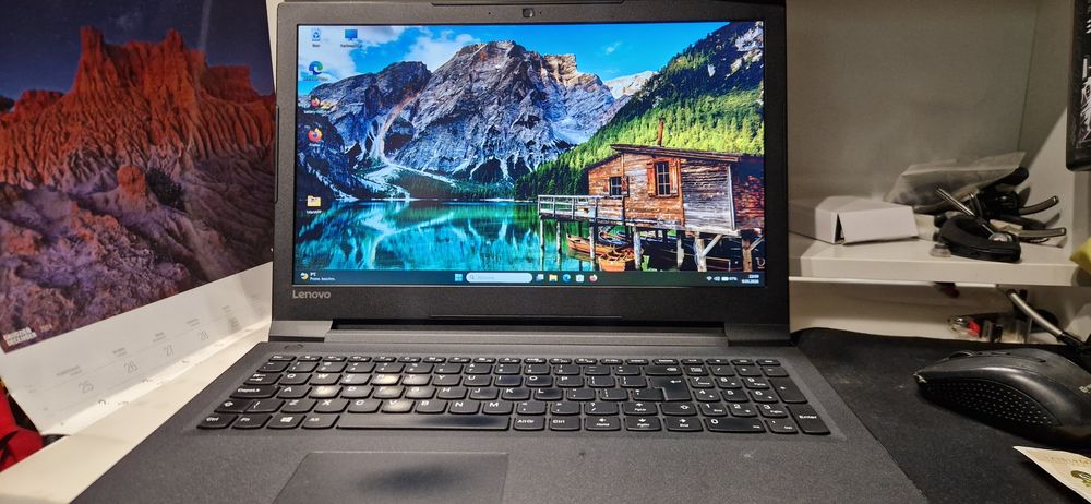 Lenovo V110-15IKB i5 7200U  ssd 180GB  8GB RAM  1920x1080px  W11