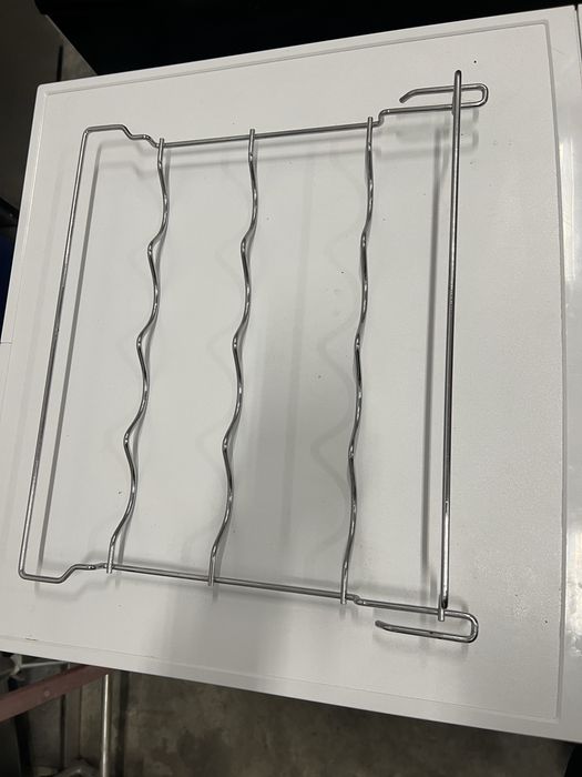 Накопычувачі холоду для морозильних камер та полиці для напоів