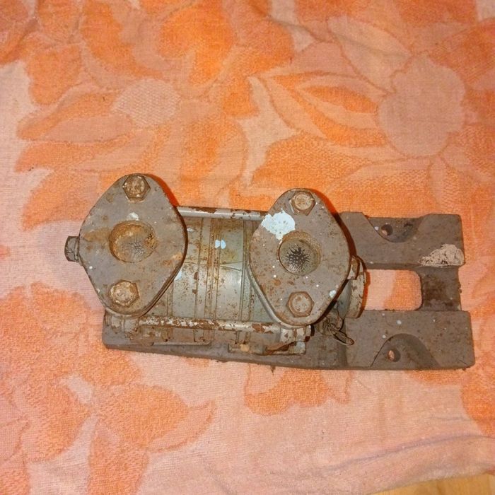 Pompa próżniowa typu S-12-0,4-1 z roku 1984