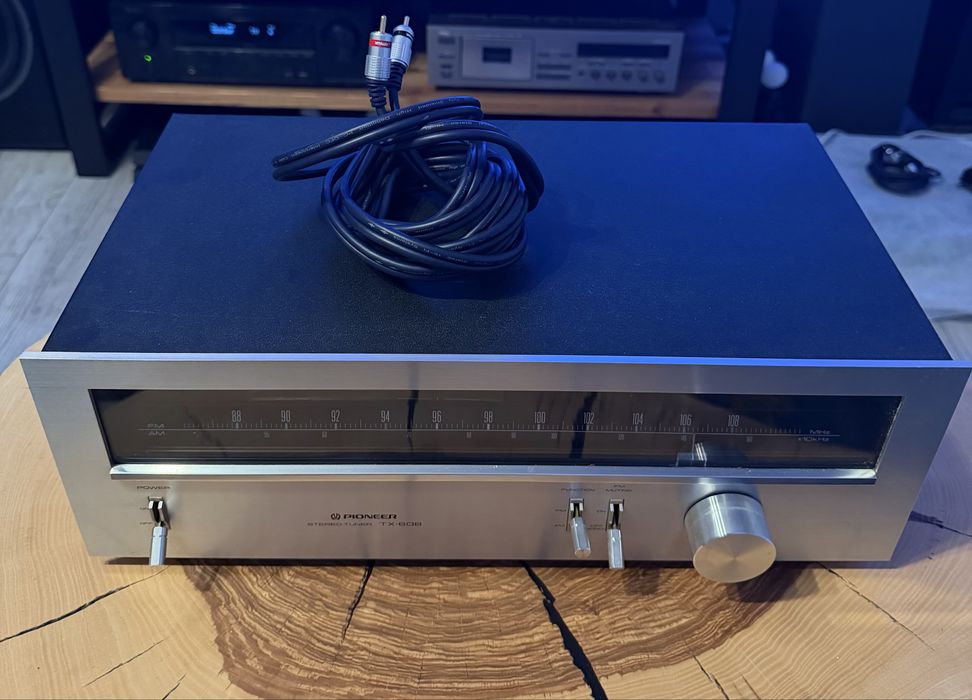 Tuner radiowy  Pioneer TX 608 z serii Blue Line