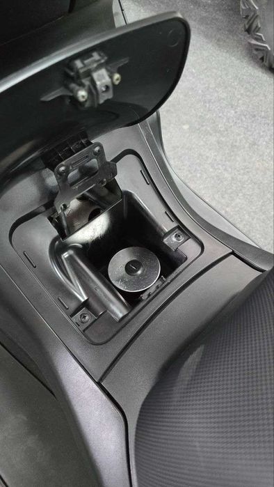 Максі-Скутер Yamaha GRAND Majesty 250 SG15J