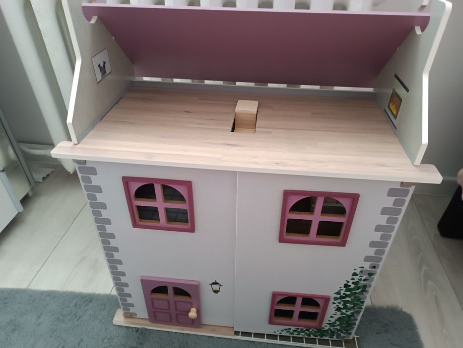 Domek dla lalek dla dziewczynki