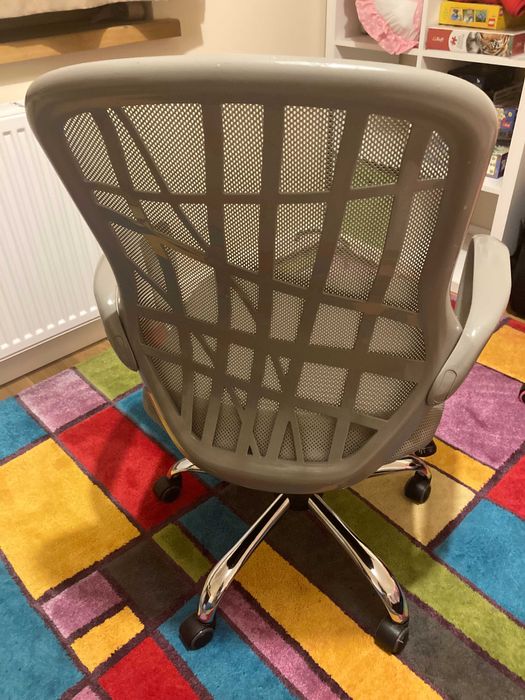 Krzesło obrotowe z pełną regulacją