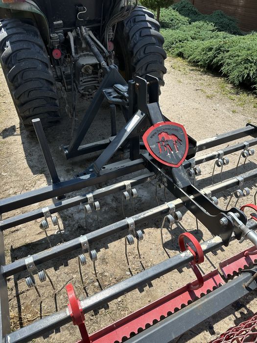 Równiarka do podłoża jezdzieckiego firmy BM HORSE 1.6