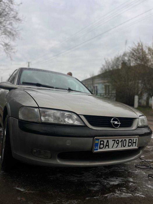 Продам машину Opel Vectra b