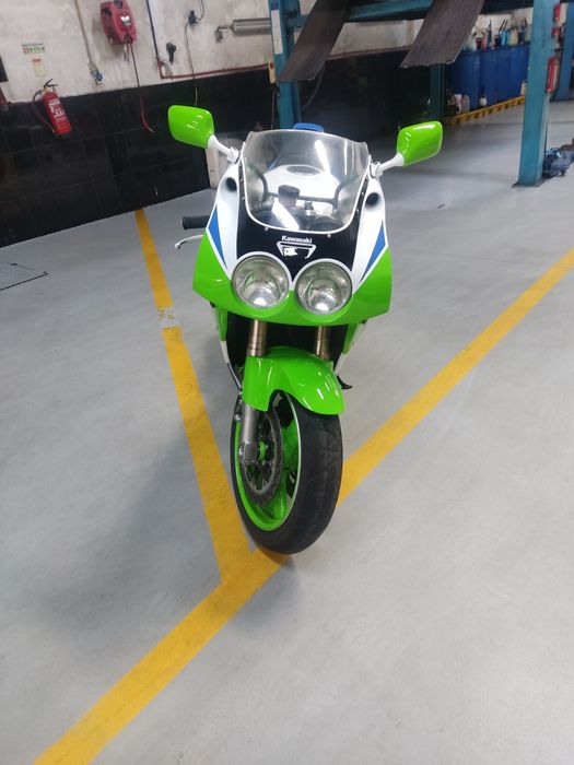 Kawasaki ZXR 750