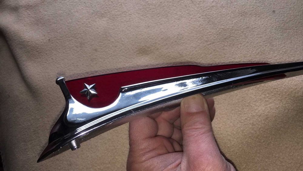 Продам эмблемы Москвич 401,402,407,403