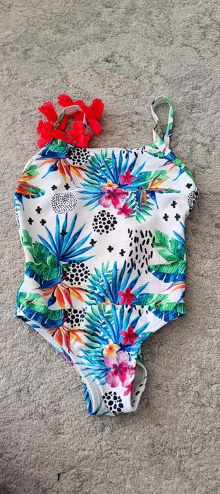 Bluzki + strój kąpielowy dla dziewczynki rozmiar 80-92cm