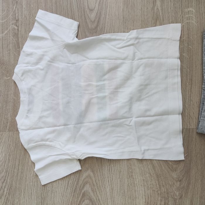 Calções e T-shirt Benetton (4 anos)