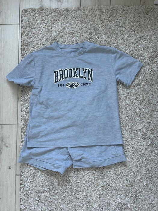 Костюм спортивний жіночій. S-m розмір. Тканина дихає.