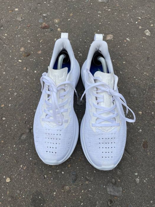 Технологічні кросівки Under Armour Flow Velociti