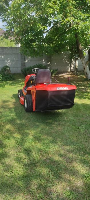 газонокосарка,газонокосилка Kubota gr1600