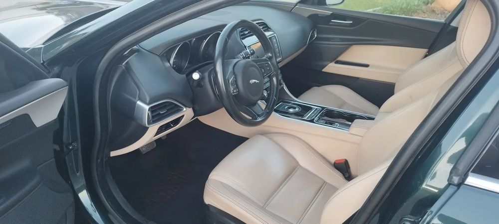 Jaguar XE 2.0 D Portfolio AWD Aut.