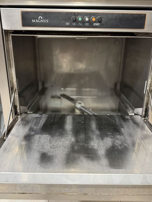 Lava-Loiça Industrial Magnus AP 50.32 Easy – Funciona Perfeitamente