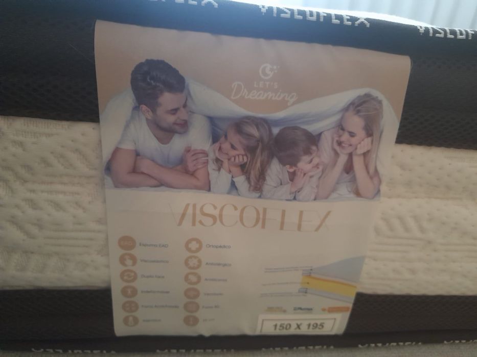 Cama + Cabeceira + colchão + carpete - cinza claro