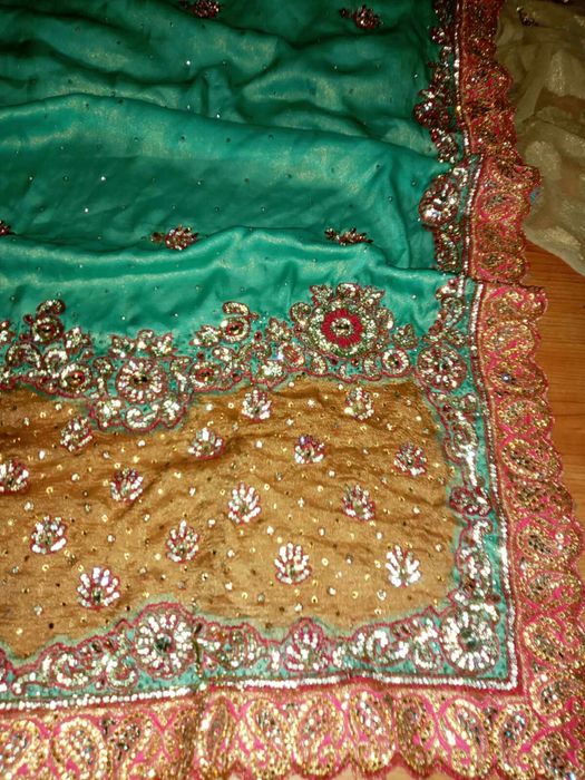 Сари индийское нарядное