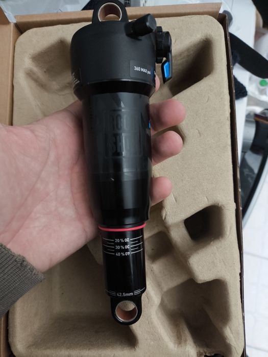 Amortecedor Rockshox Deluxe Select + (190 x 42,5)