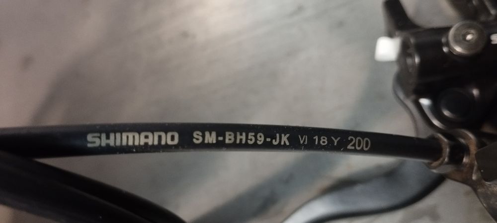 Hamulec tarczowy Shimano Deore tył