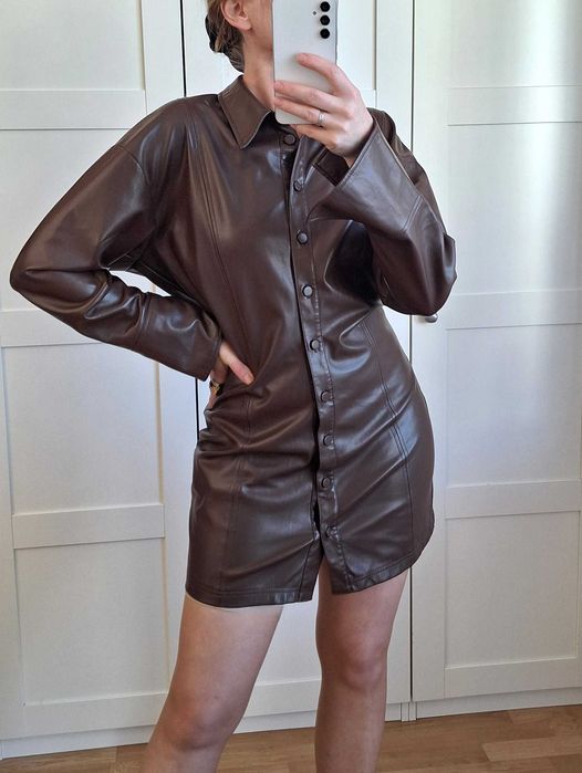 Sukienka Zara eko skóra czekoladowa mini blogerska – skórzana koszulowa oversize L 40