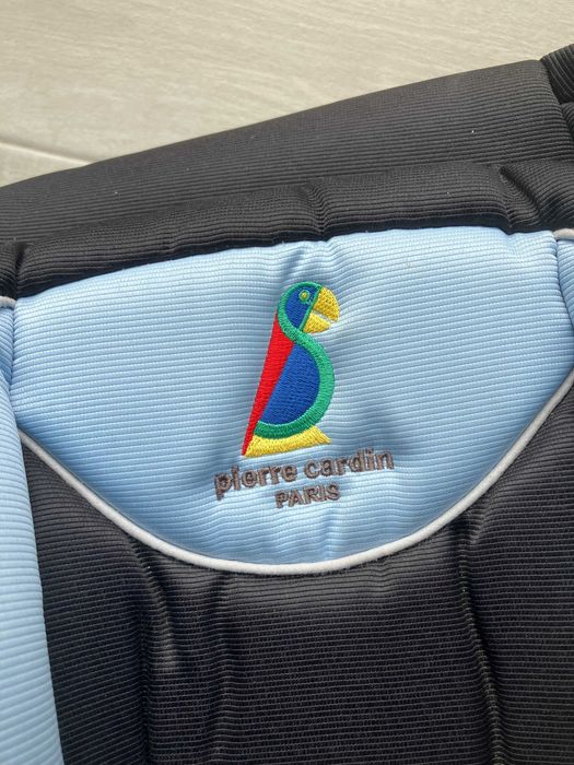 Cadeira Bébé Auto - Pierre Cardin Isofix em muito bom estado