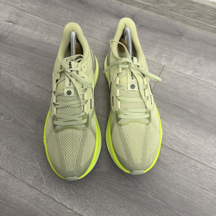 Nike Zoom Structure 25