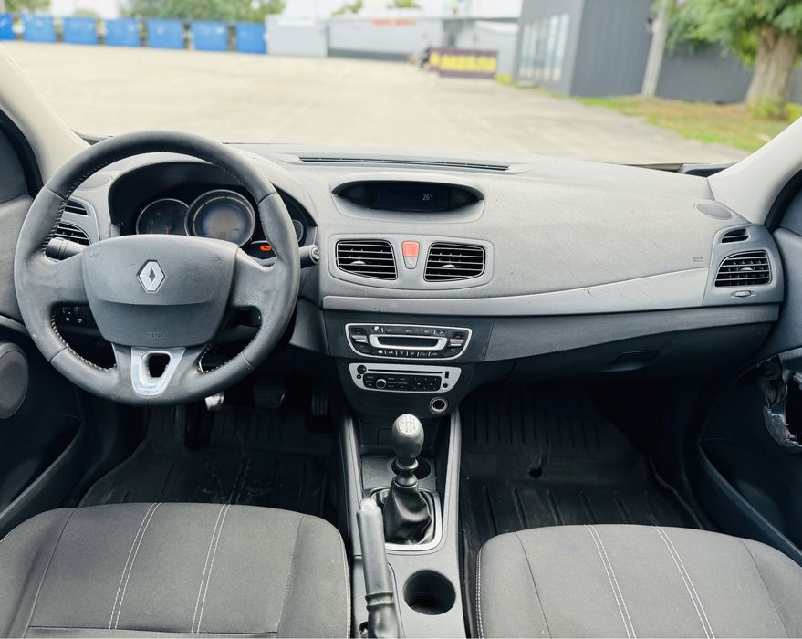 Продам Renault Fluense 2015 рік 1.5 Дизель після обстрілу!