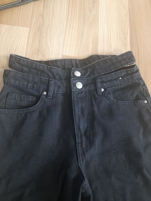 Nowe spodnie jeansowe dziewczęce.Rozm34.