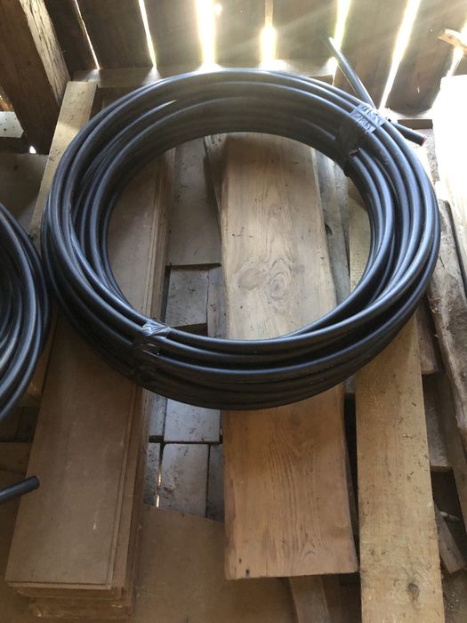 Rura plastikowa  o sredicy 25x2.3mm